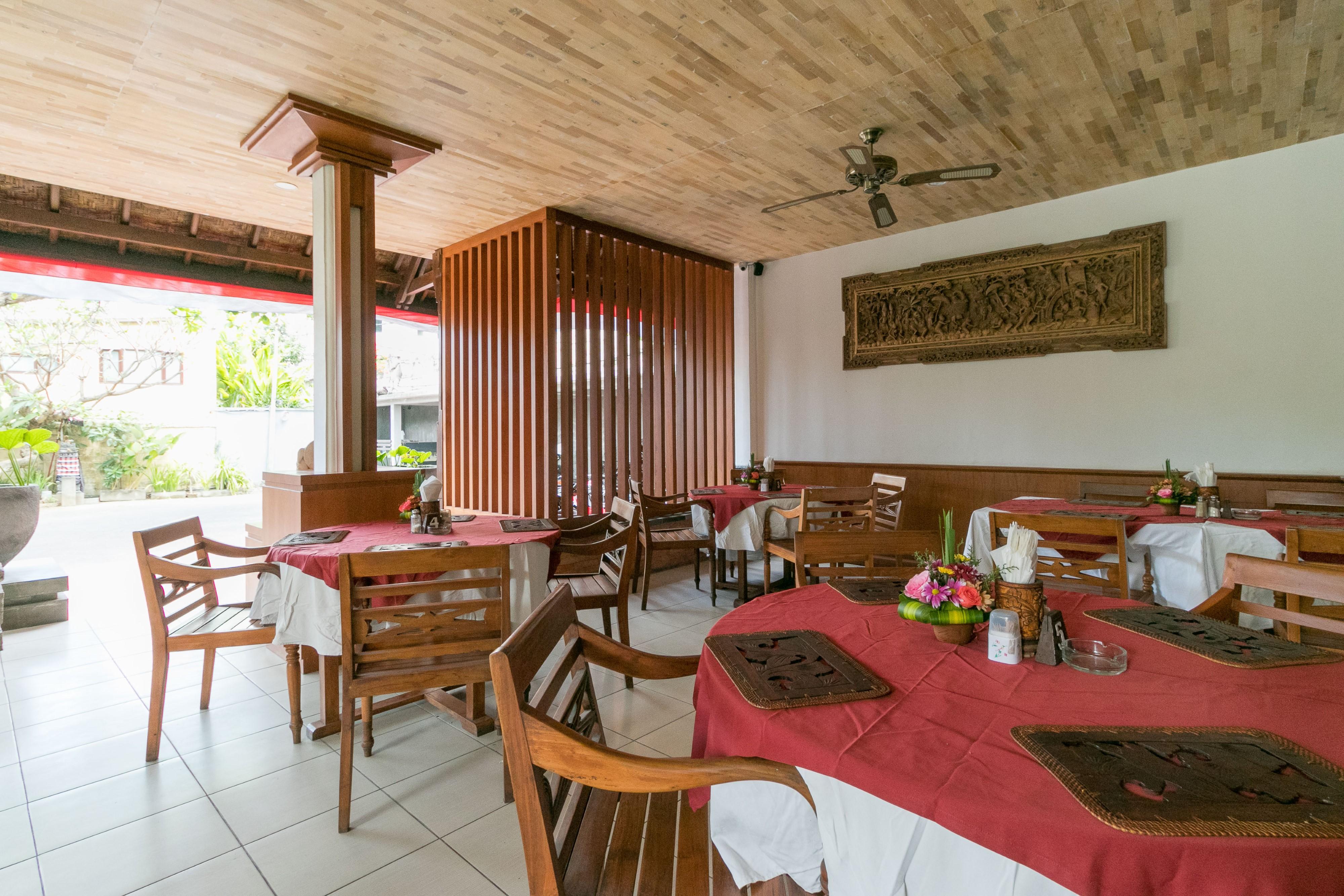 Hotel Sinar Bali Legian Екстер'єр фото
