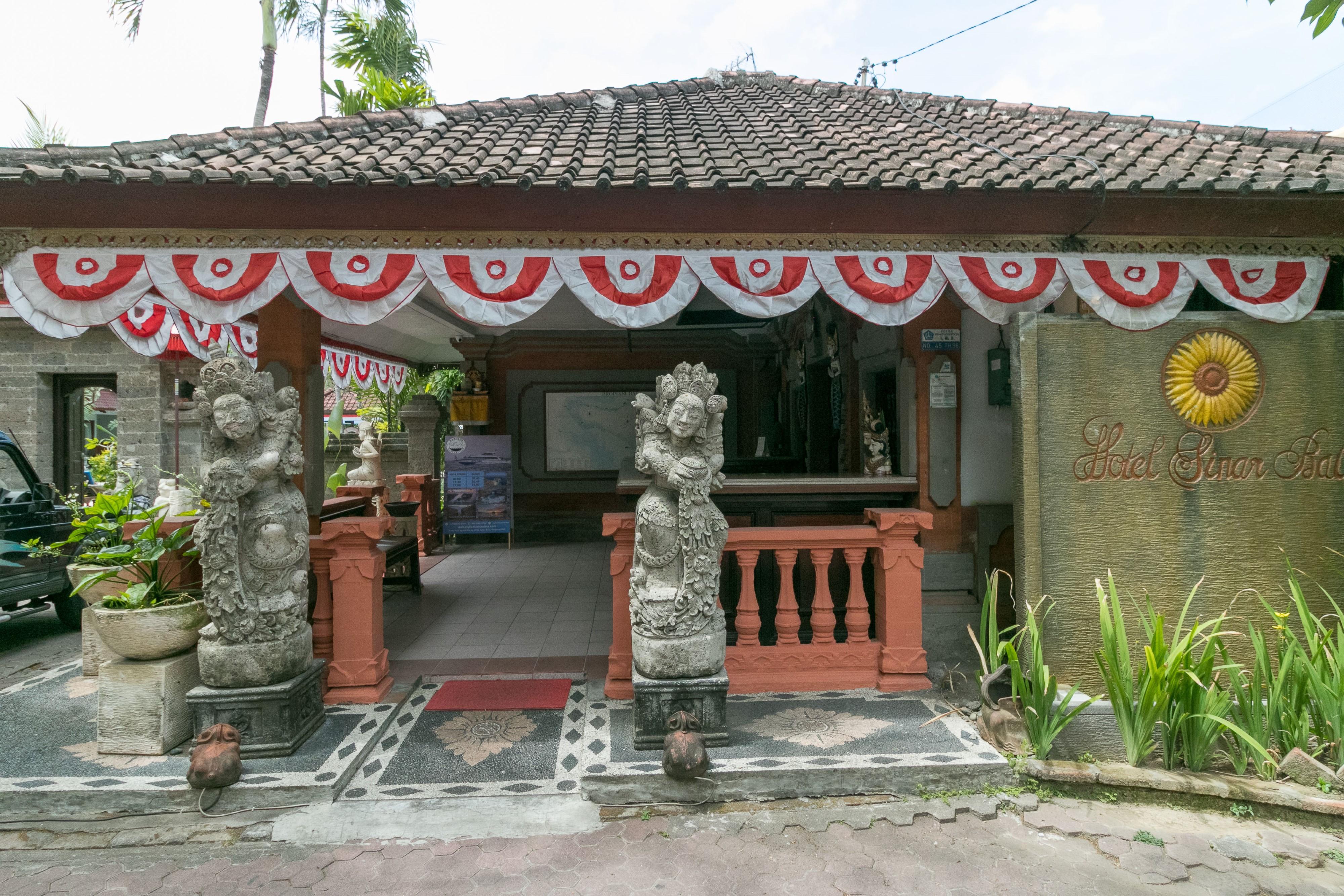 Hotel Sinar Bali Legian Екстер'єр фото