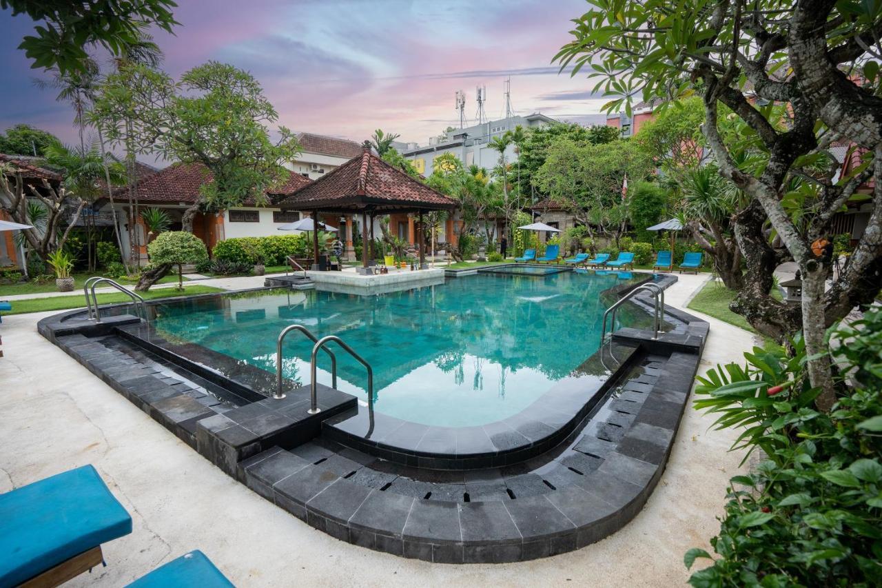 Hotel Sinar Bali Legian Екстер'єр фото