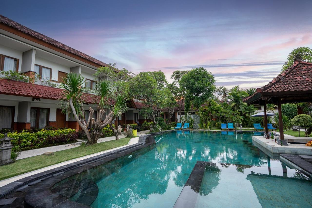 Hotel Sinar Bali Legian Екстер'єр фото