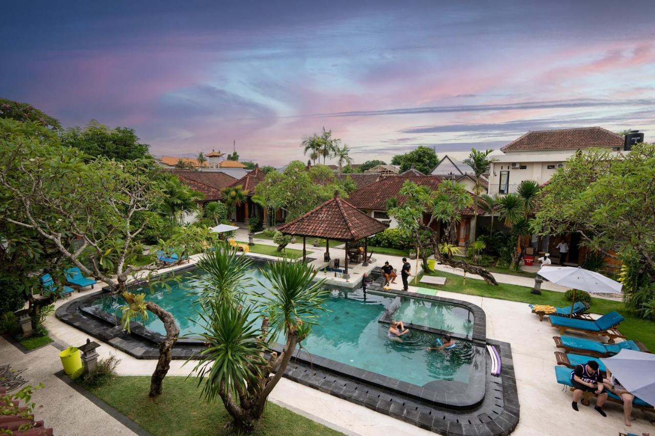 Hotel Sinar Bali Legian Екстер'єр фото