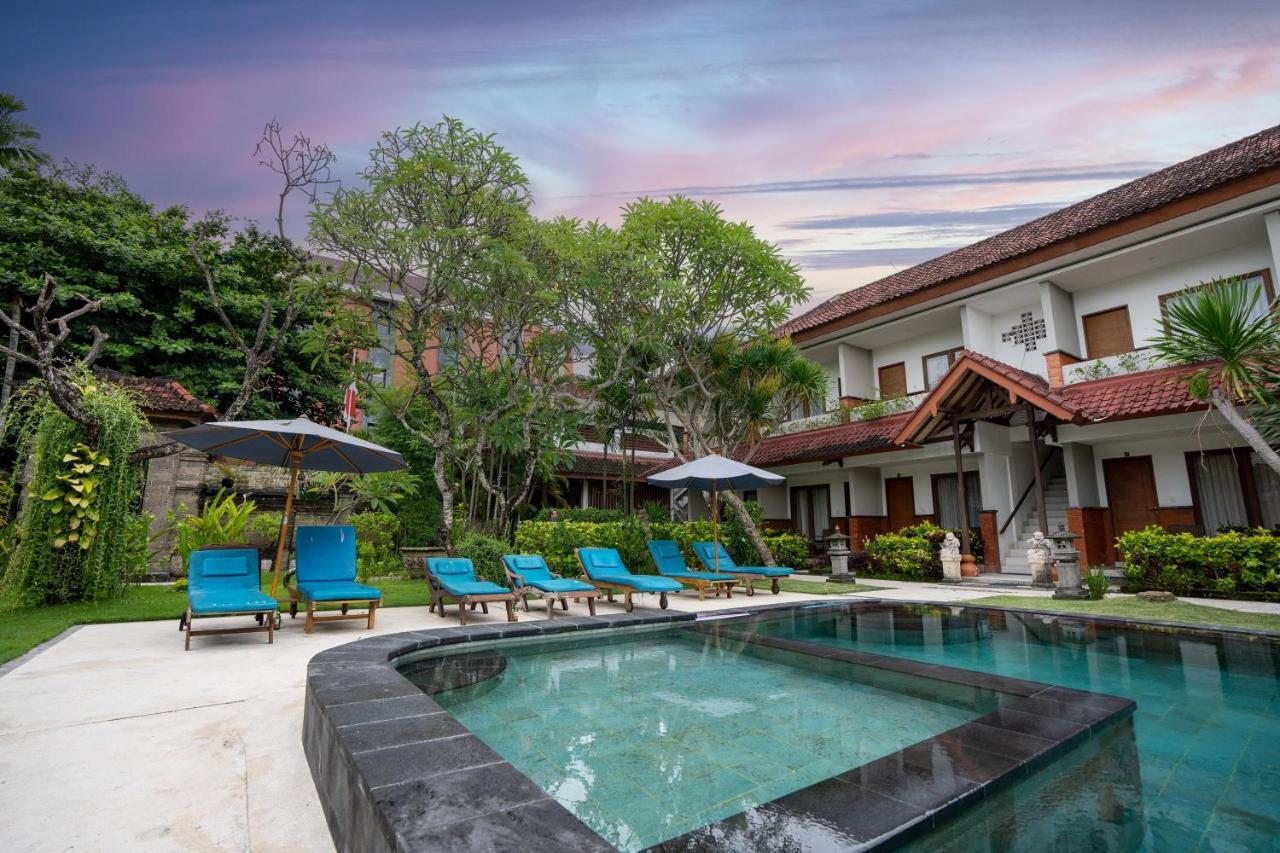Hotel Sinar Bali Legian Екстер'єр фото